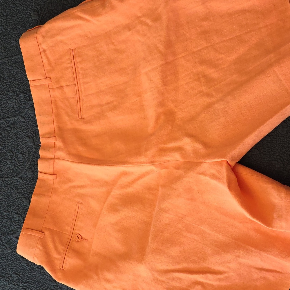 Pink Linen Shorts - Picture 2 of 4